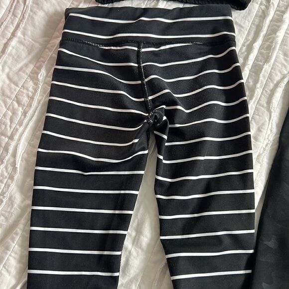 Kiava little girls bundle - 3T - Picture 3 of 4